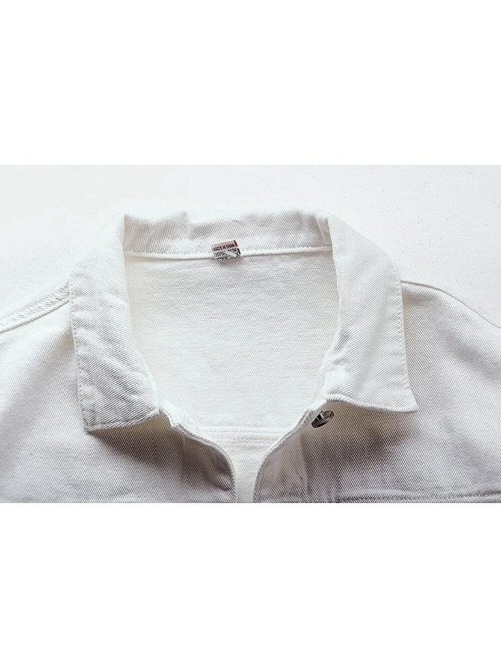 Women's White Denim Button Closed Long Sleeve Solid Color Jacket With Pockets - Picture 6 of 6